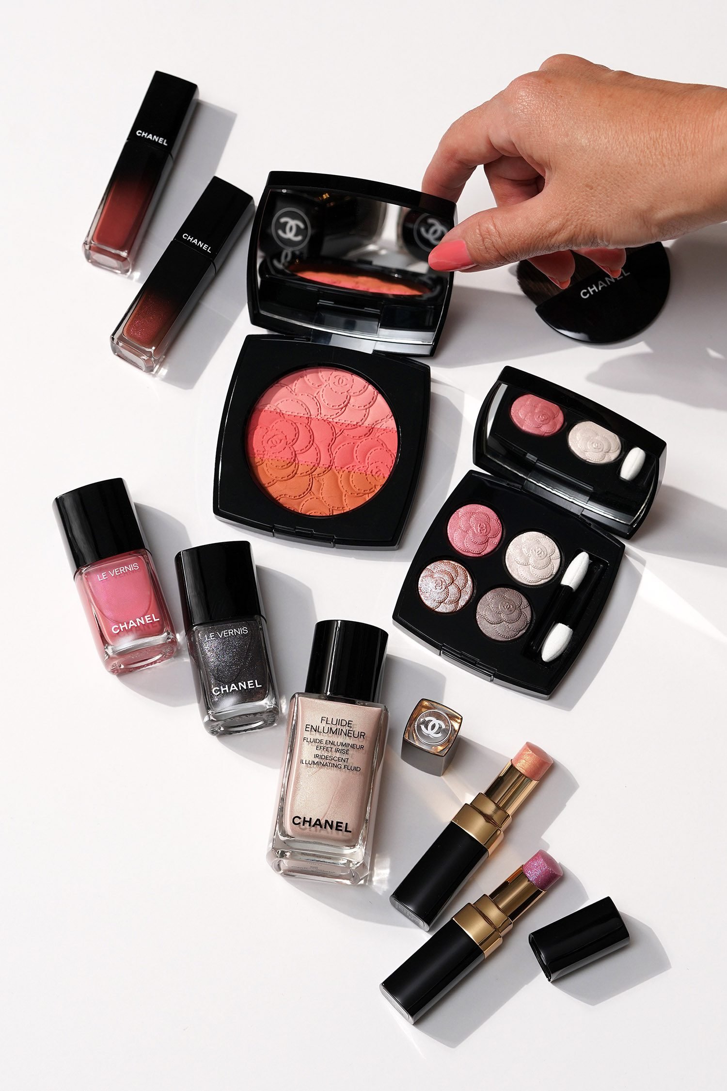Chanel Camelia Futura Assortment – Spring 2025 Chanel Camelia Futura Assortment – Spring 2025